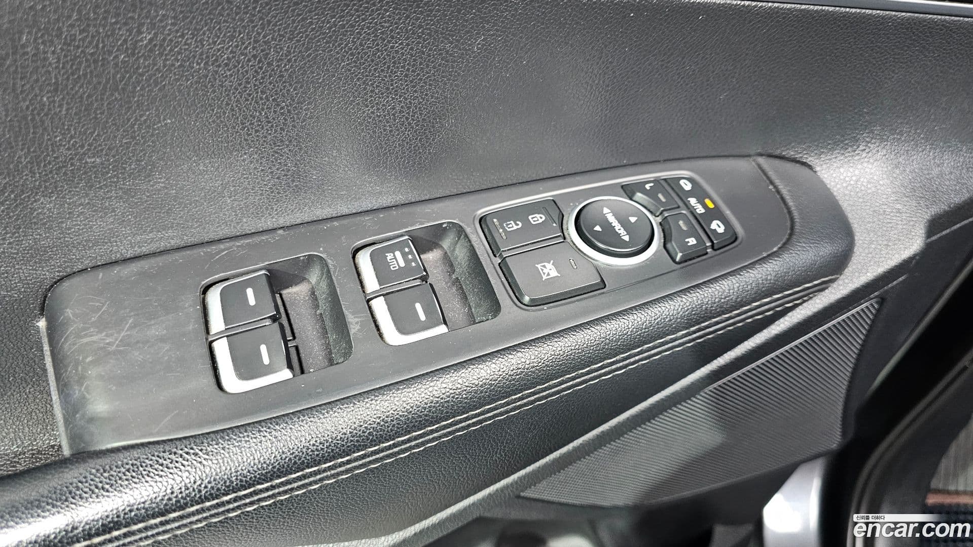 Main__Slider__Photo:Sorento Kia 2014.9-17