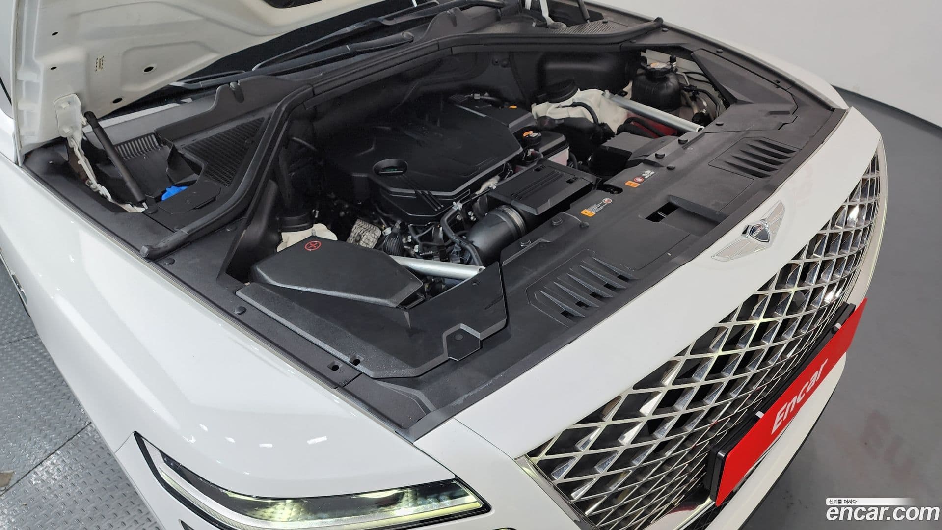 Main__Slider__Photo:GV80 Genesis 2021.11-5