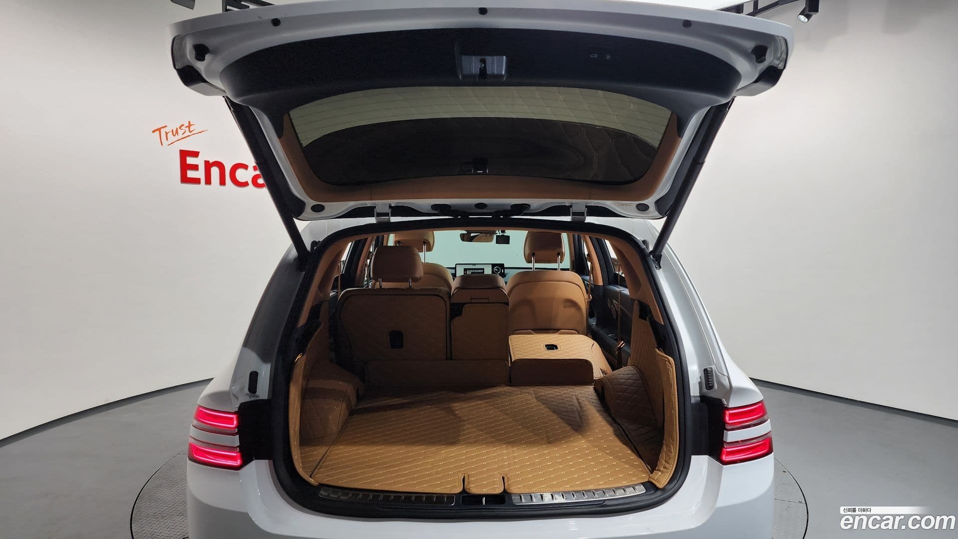 Main__Slider__Photo:GV80 Genesis 2021.11-19