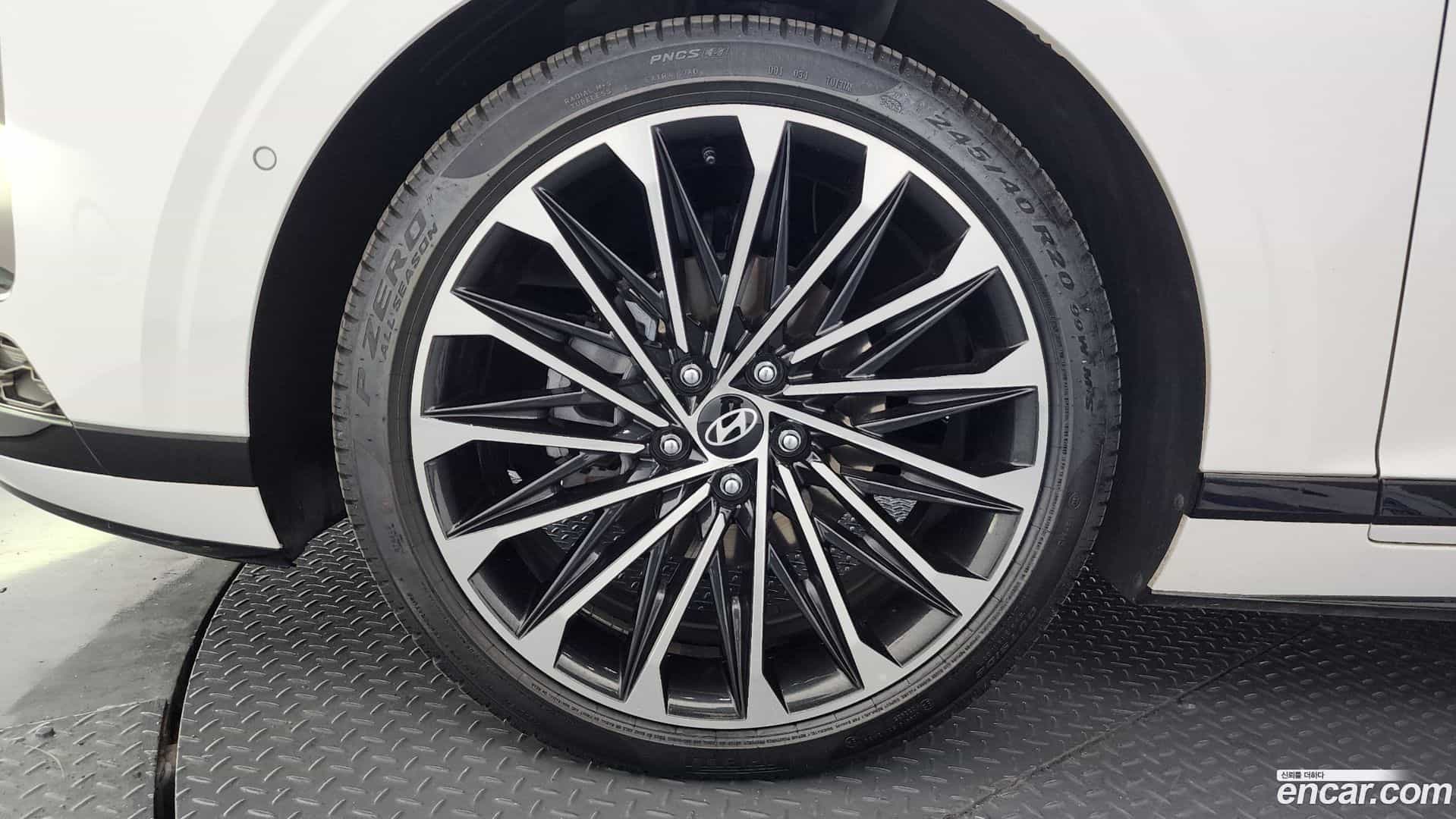 Grandeur Hyundai 2024.10-OUTER-005