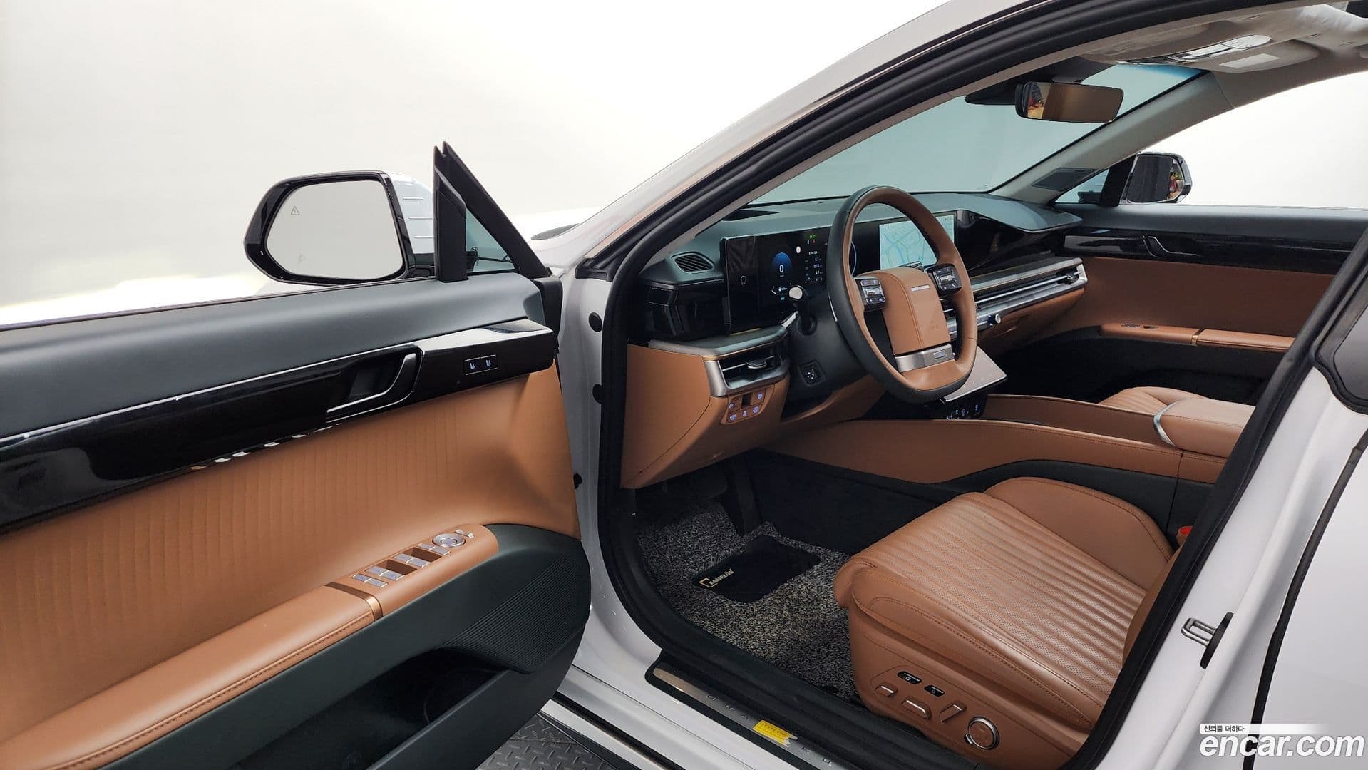 Main__Slider__Photo:Grandeur Hyundai 2024.10-9