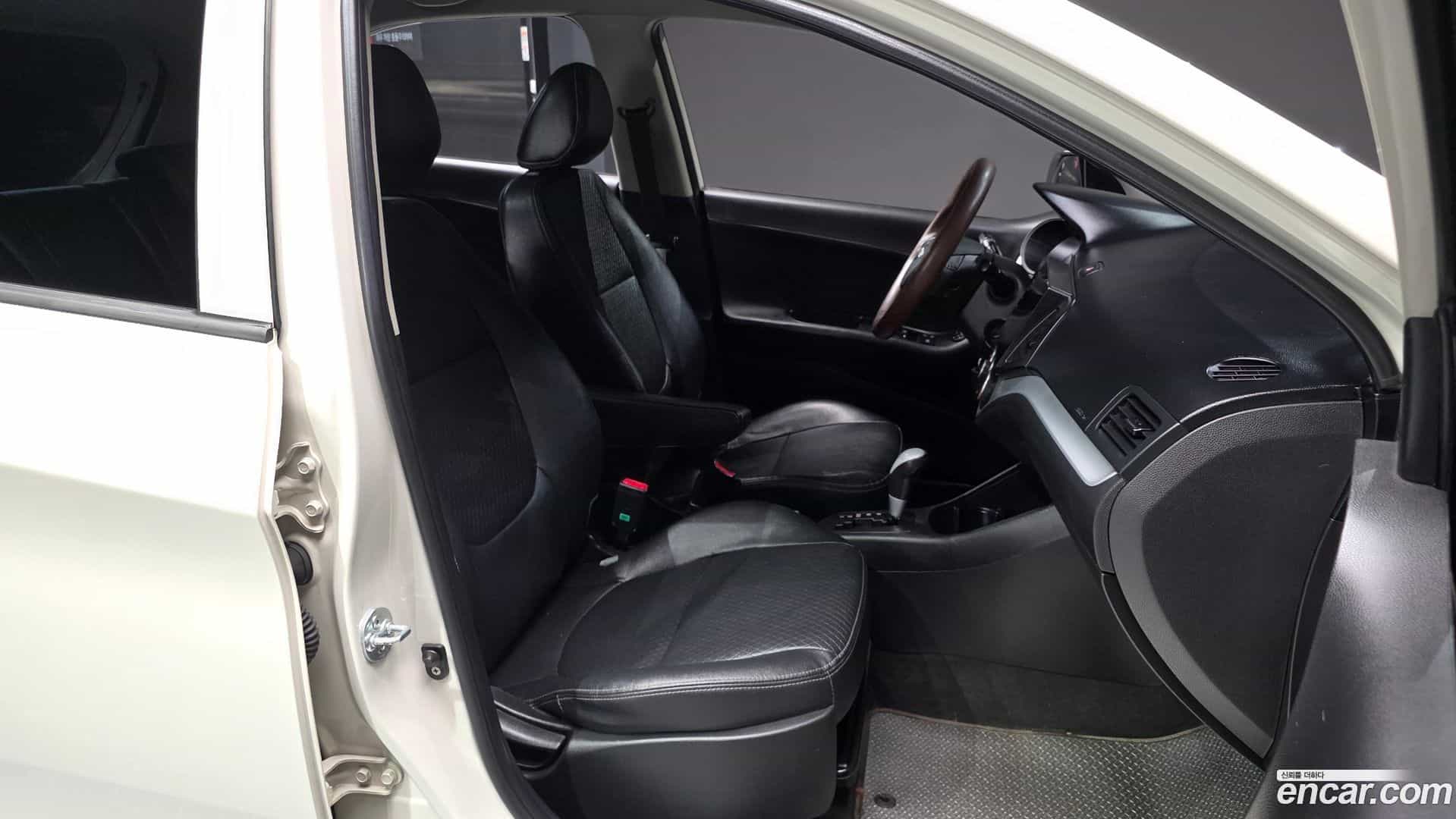 morning Kia 2012.1-INNER-010