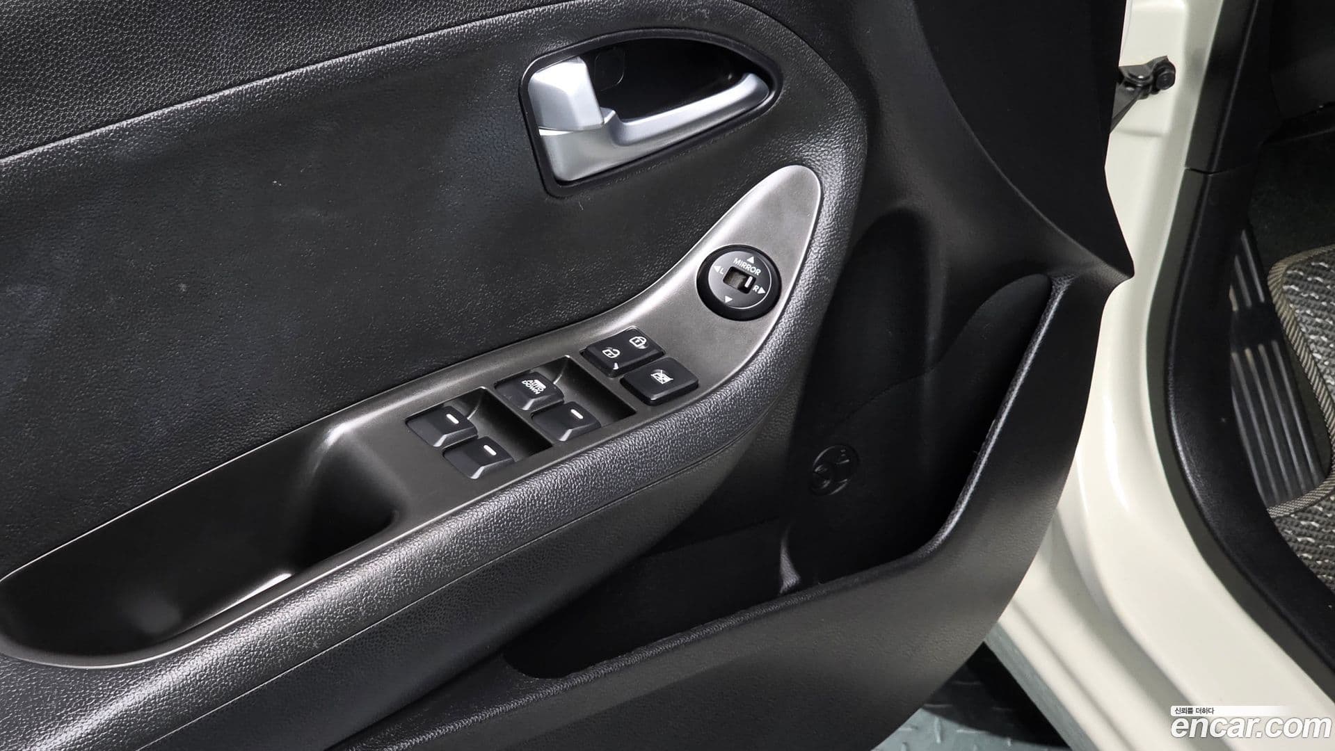 Main__Slider__Photo:morning Kia 2012.1-16