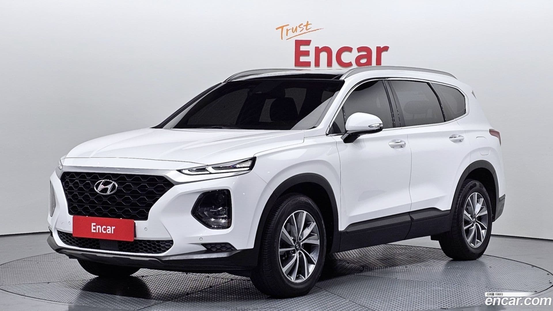 Main__Slider__Photo:Santafe Hyundai 2018.7-0