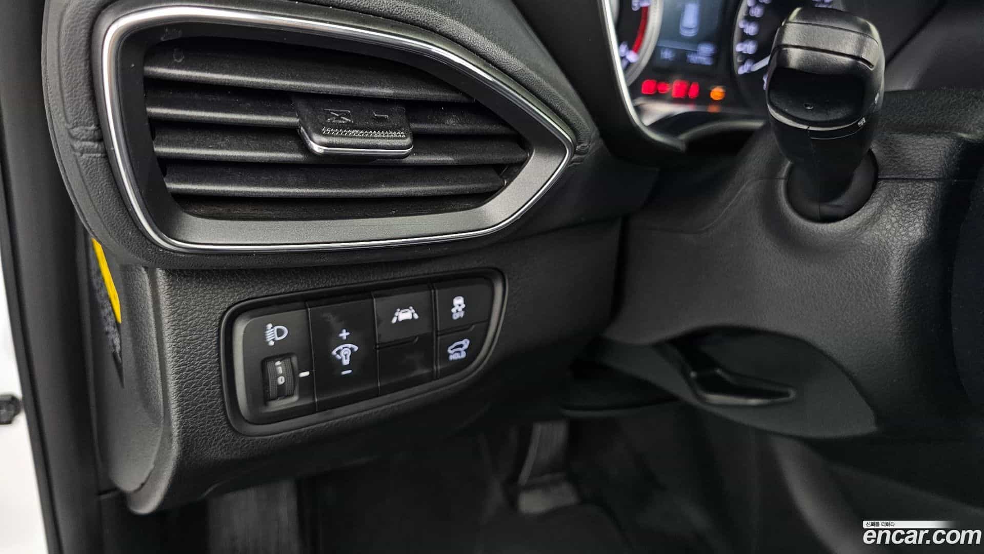 Santafe Hyundai 2018.7-OPTION-021