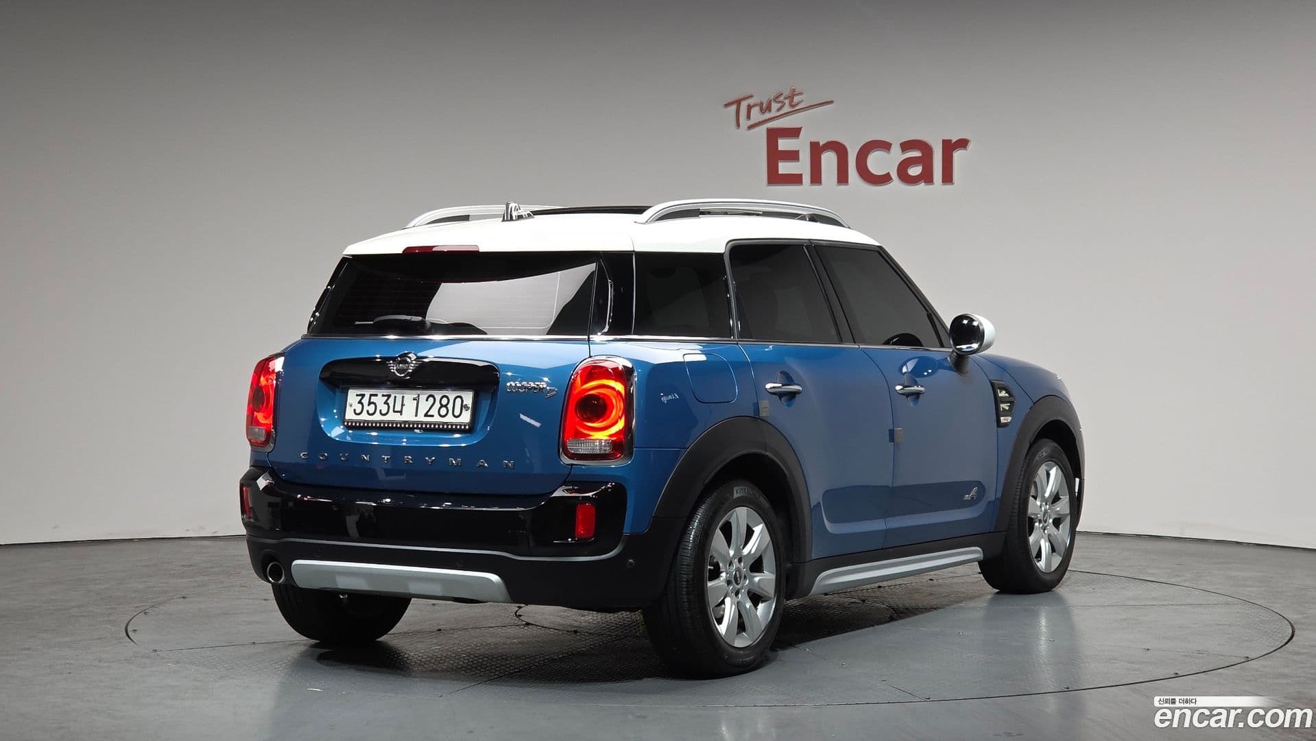 Main__Slider__Photo:Countryman Mini 2018.7-1