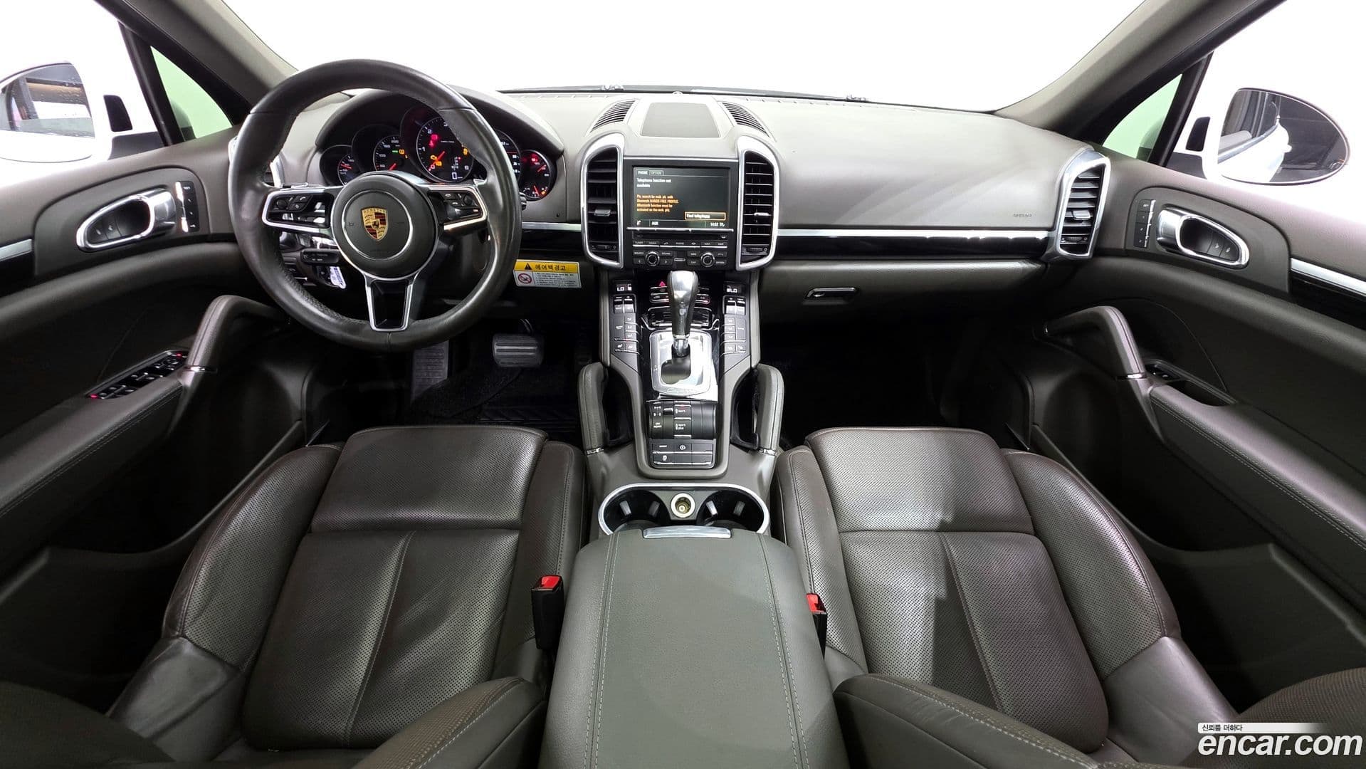 Main__Slider__Photo:Cayenne Porsche 2015.11-6