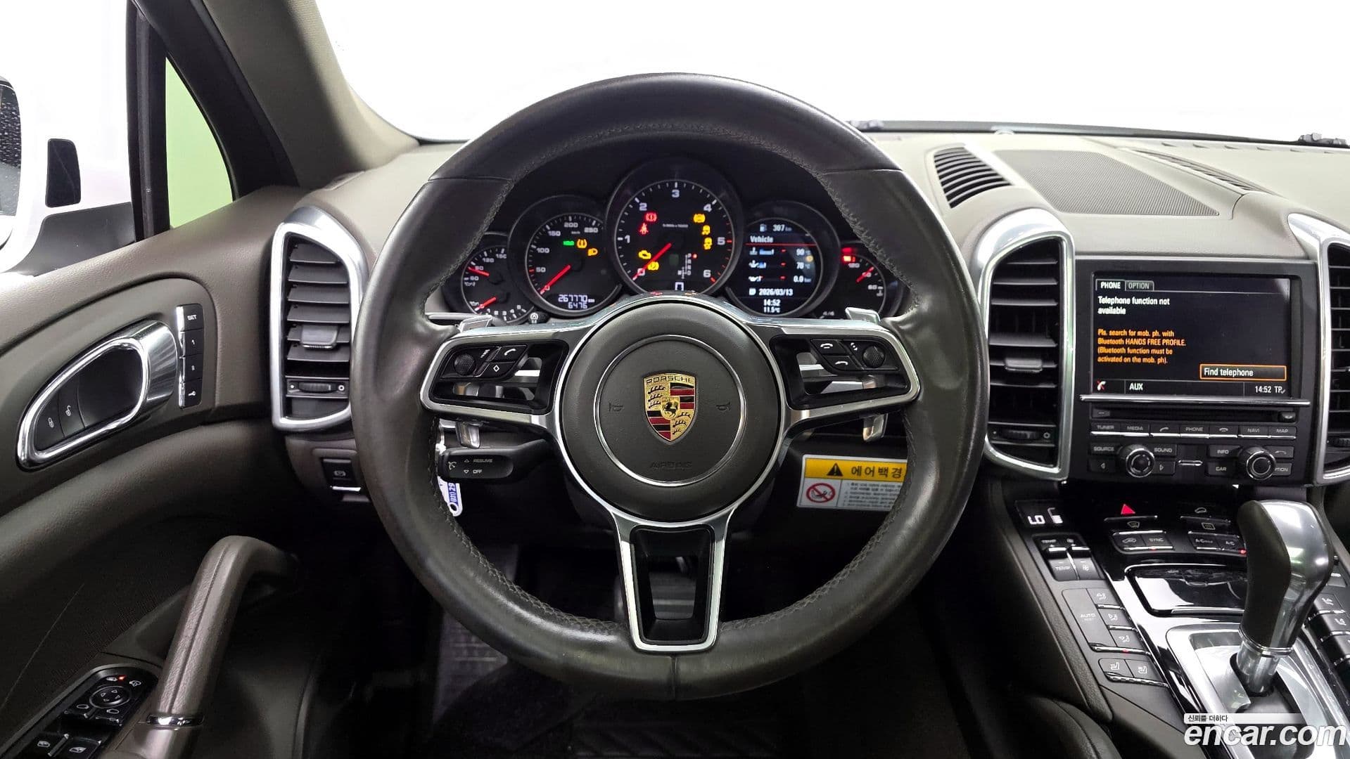 Main__Slider__Photo:Cayenne Porsche 2015.11-12