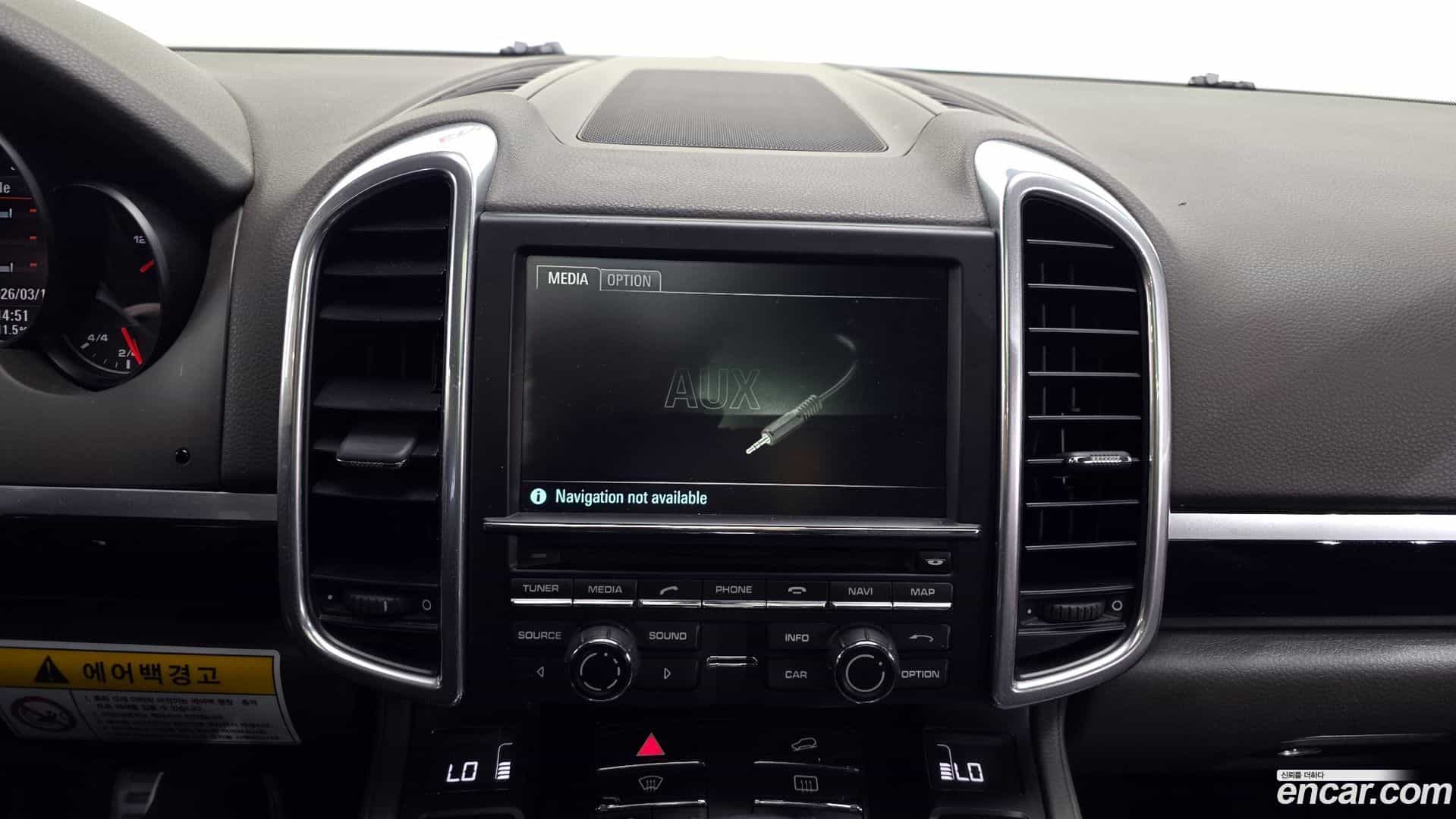 Cayenne Porsche 2015.11-OPTION-018