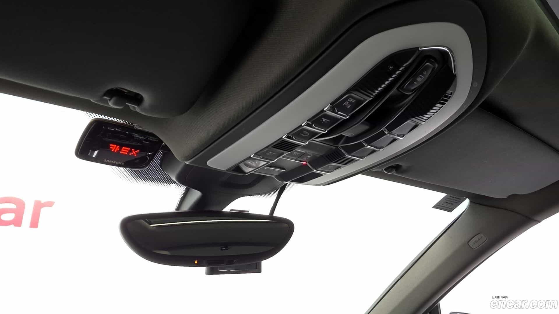 Cayenne Porsche 2015.11-OPTION-020