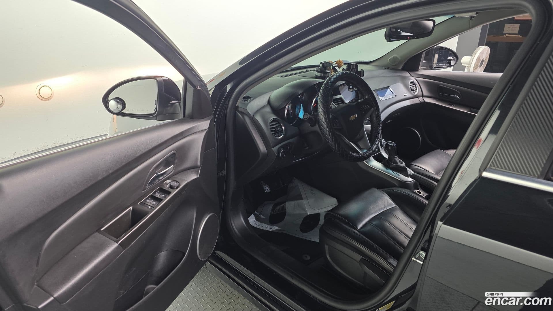 Main__Slider__Photo:Cruze ChevroletGMDaewoo 2012.0-10