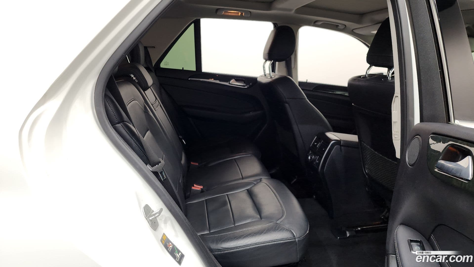 Main__Slider__Photo:GLE-Class Mercedes-Benz 2016.9-11