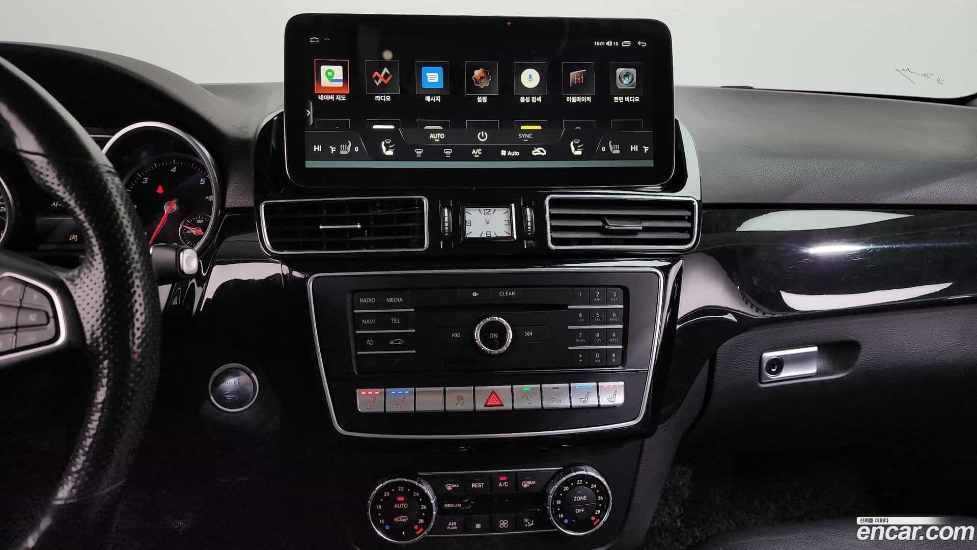 GLE-Class Mercedes-Benz 2016.9-OPTION-018