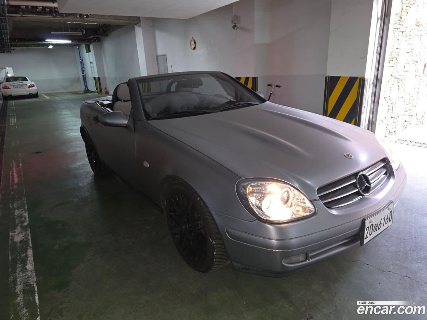 Main__Slider__Photo:SLK-Class Mercedes-Benz 2001.11-1