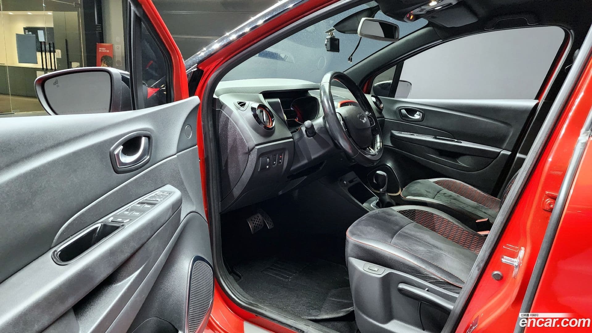 Main__Slider__Photo:QM3 Renault-KoreaSamsung 2019.6-10