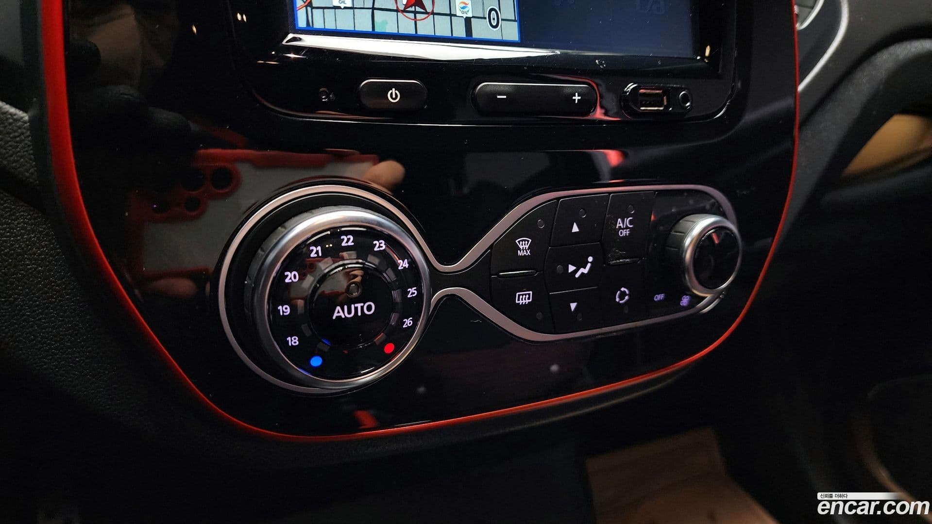 Main__Slider__Photo:QM3 Renault-KoreaSamsung 2019.6-17