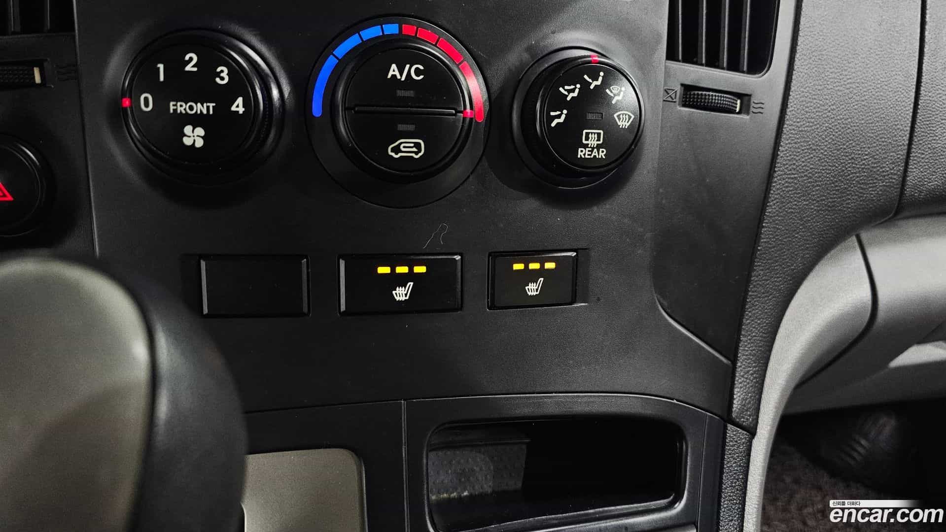 Starex Hyundai 2014.2-OPTION-019