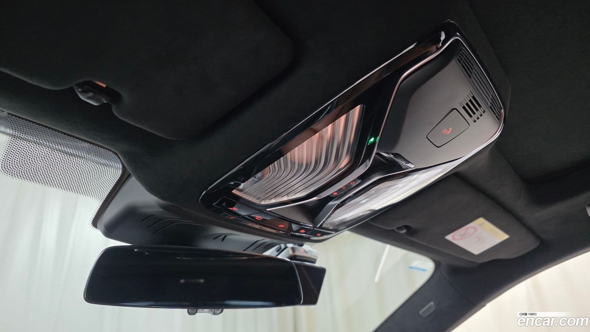 Main__Slider__Photo:8-Series BMW 2024.7-16