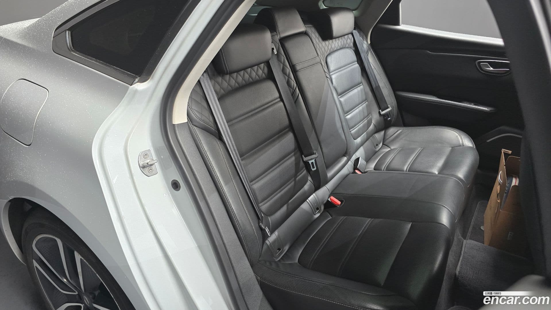 Main__Slider__Photo:SM6 Renault-KoreaSamsung 2016.11-11