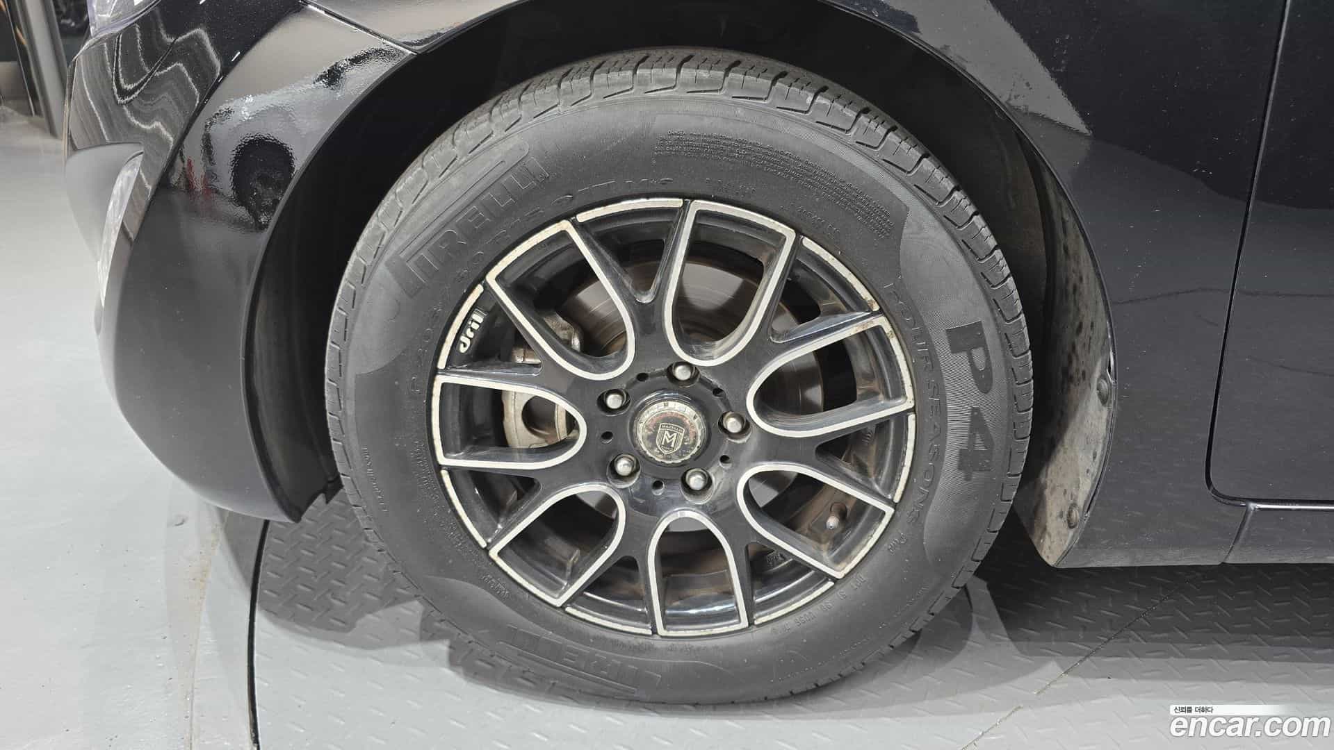 AVANTE Hyundai 2014.6-OUTER-005