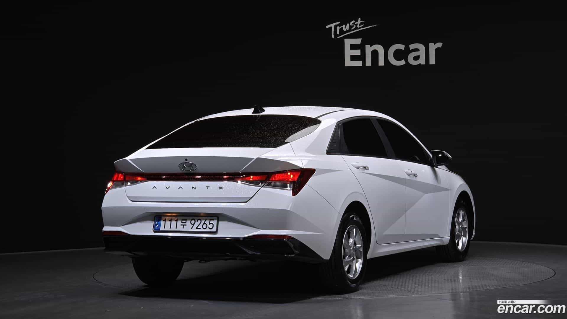 AVANTE Hyundai 2022.0-OUTER-002