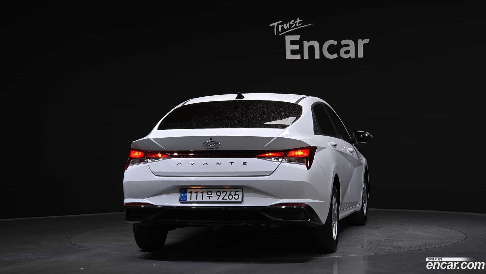 AVANTE Hyundai 2022.0-OUTER-004