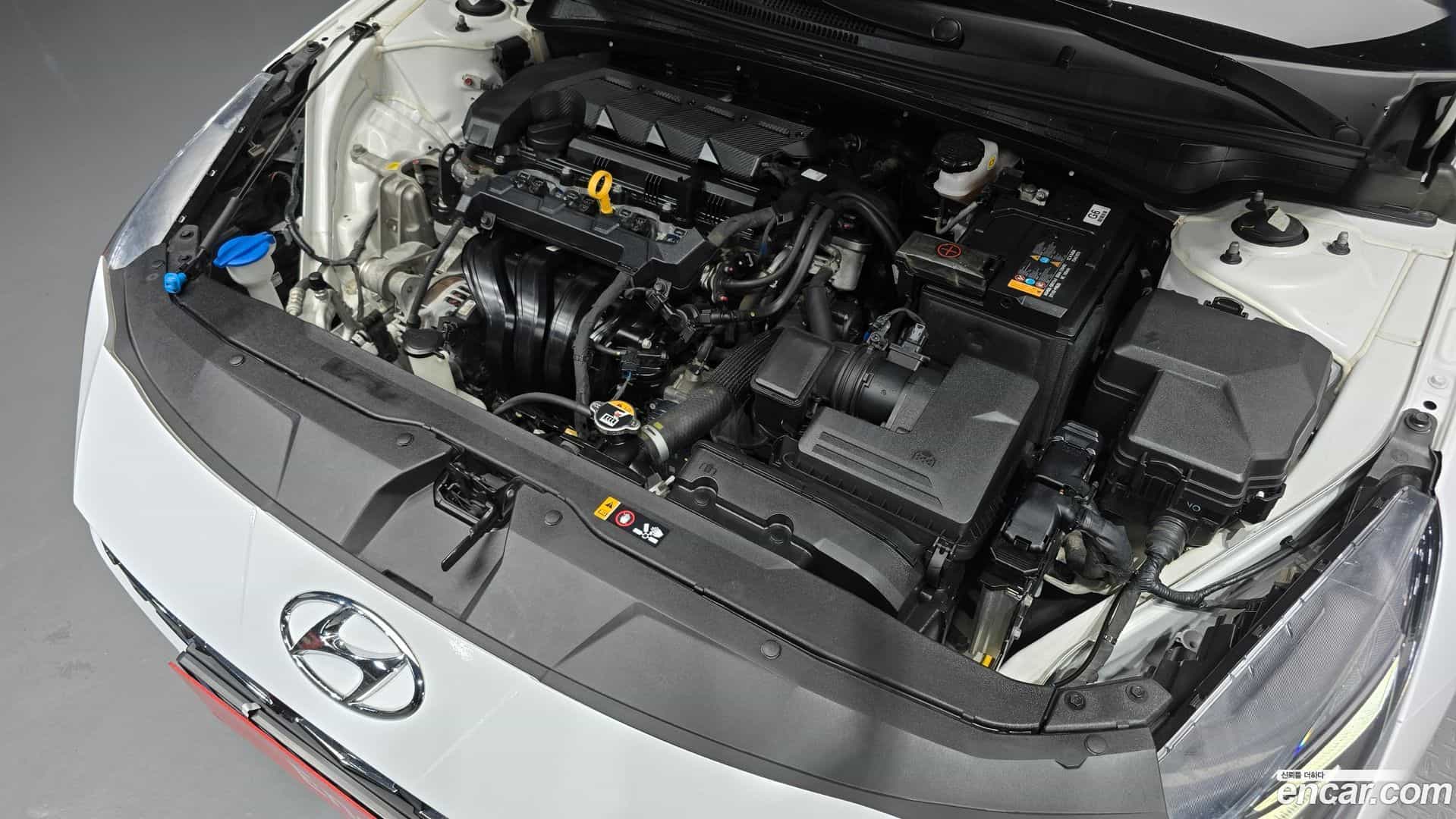 AVANTE Hyundai 2022.0-INNER-006