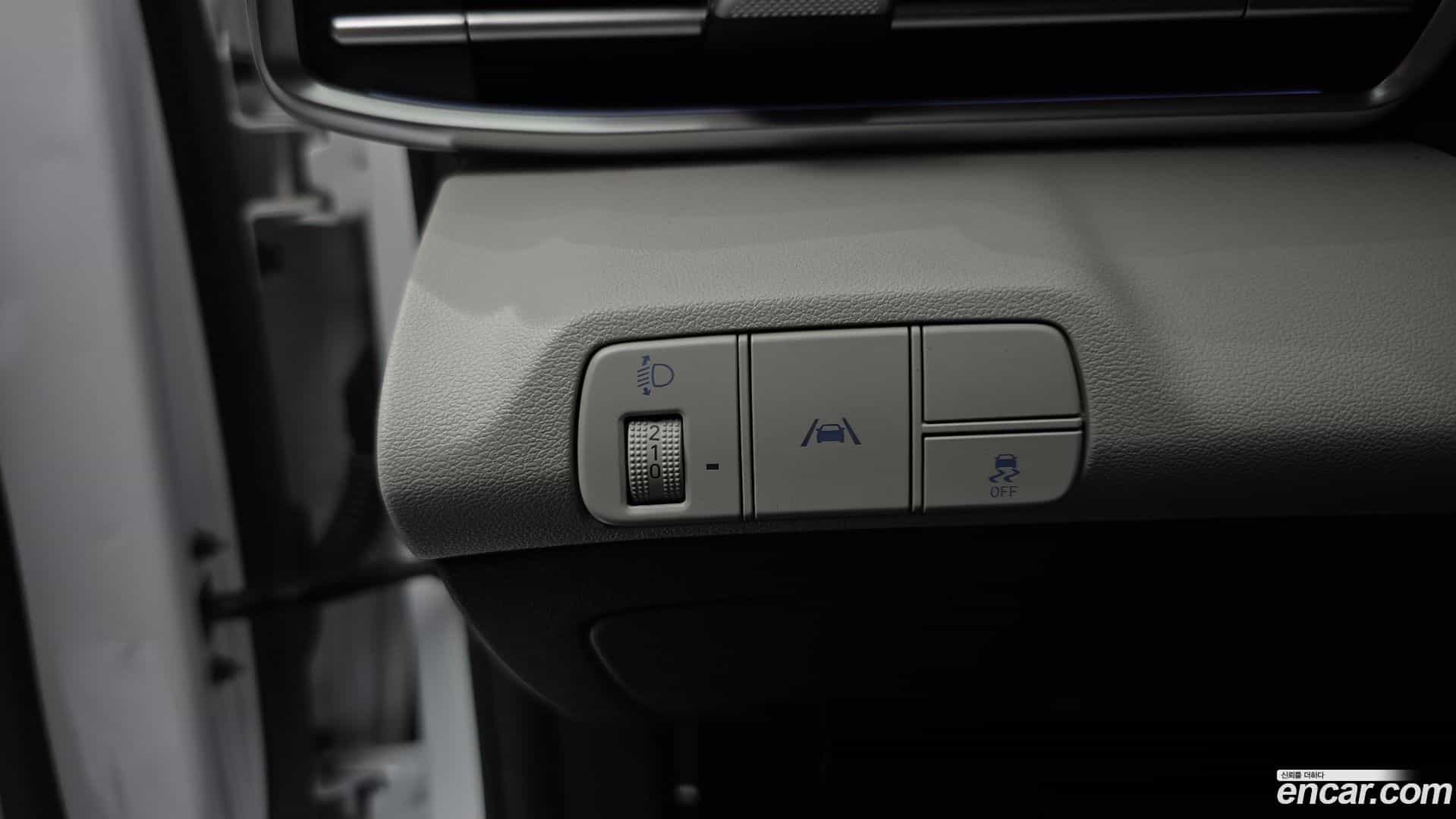 AVANTE Hyundai 2022.0-OPTION-021