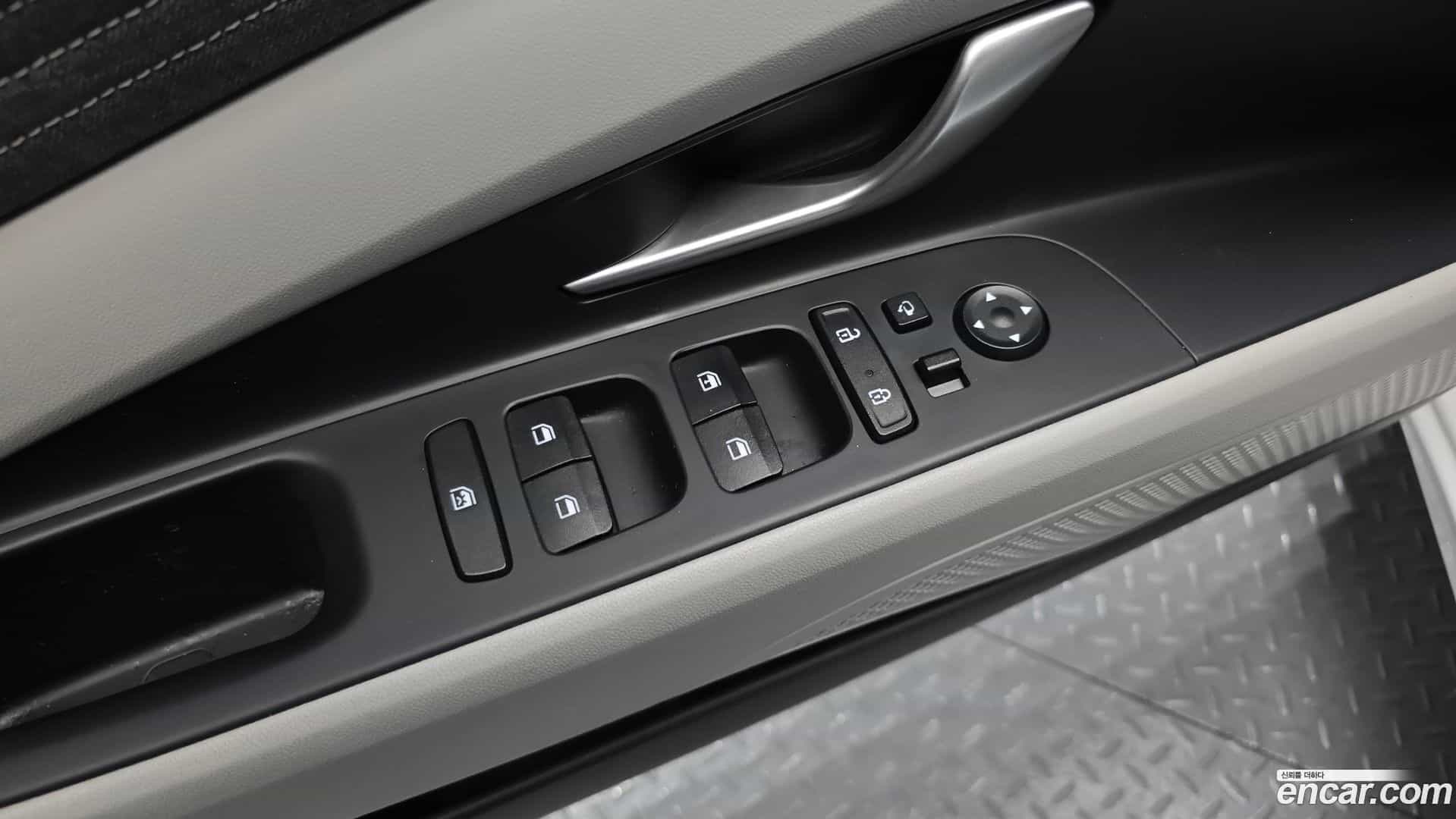 AVANTE Hyundai 2022.0-OPTION-022