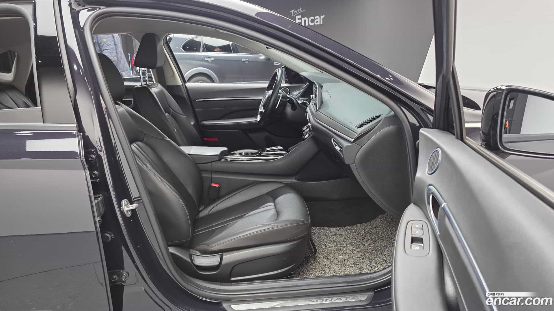 Sonata Hyundai 2023.2-INNER-010