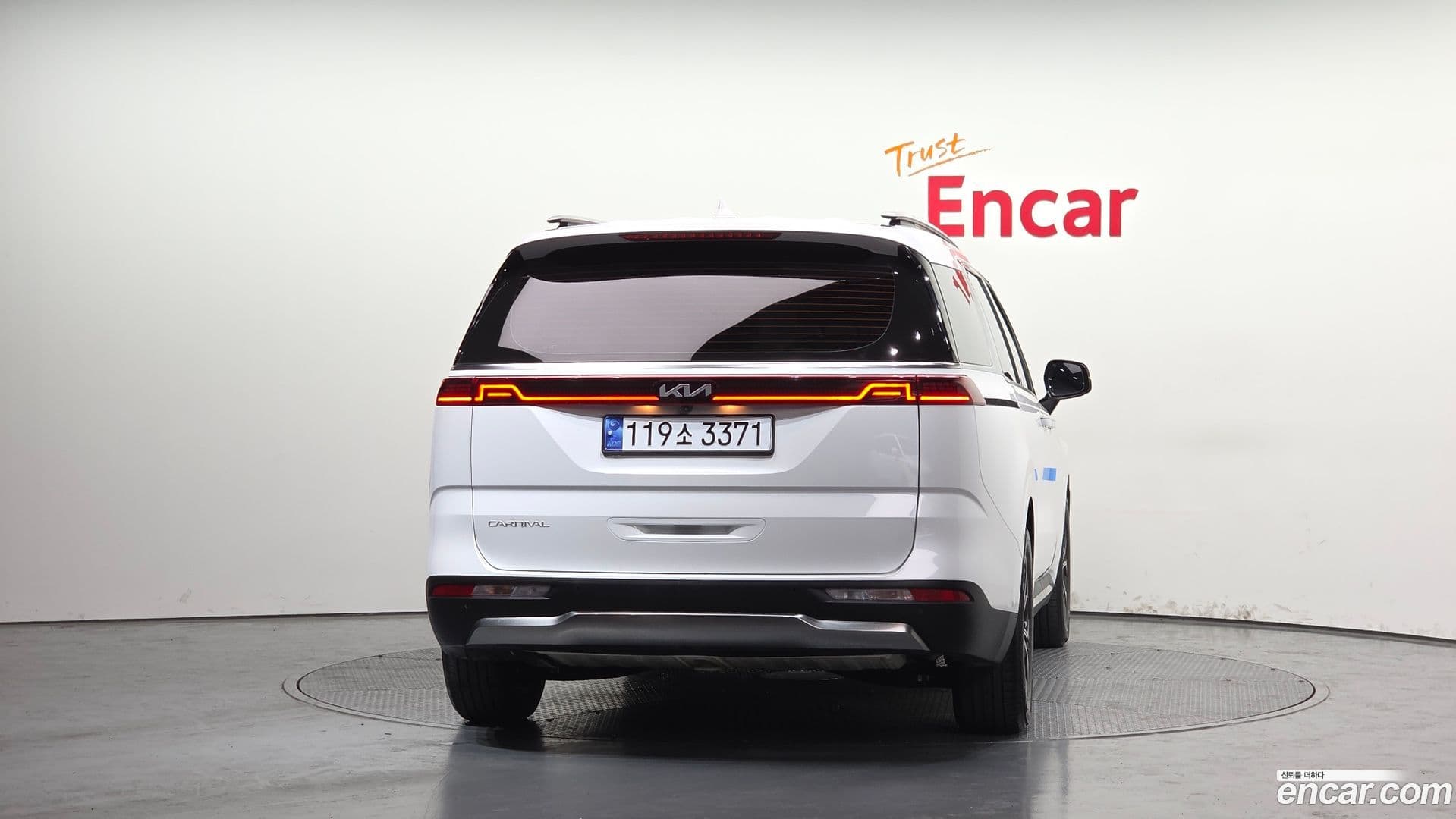 Main__Slider__Photo:Canival Kia 2022.7-3