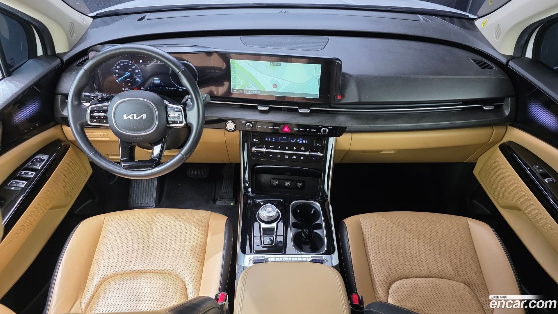 Main__Slider__Photo:Canival Kia 2022.7-6