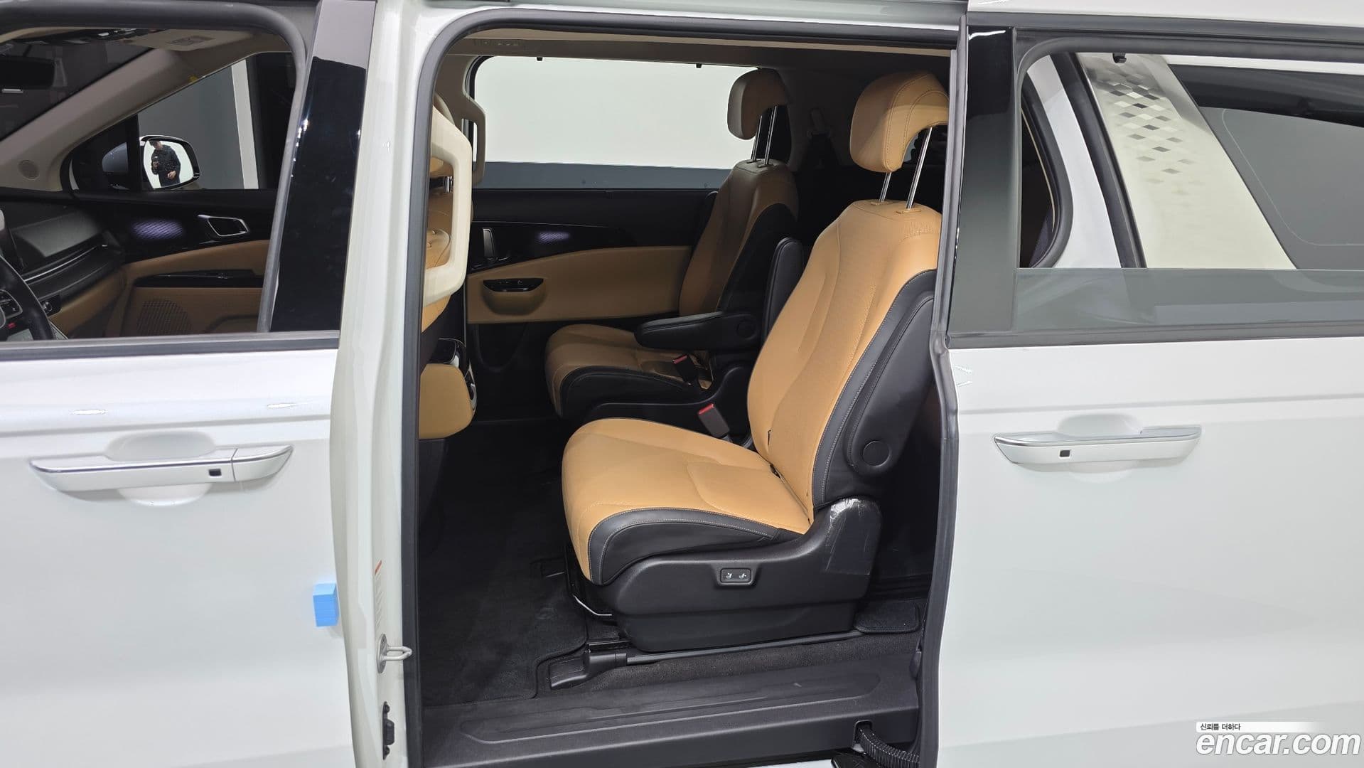 Main__Slider__Photo:Canival Kia 2022.7-10