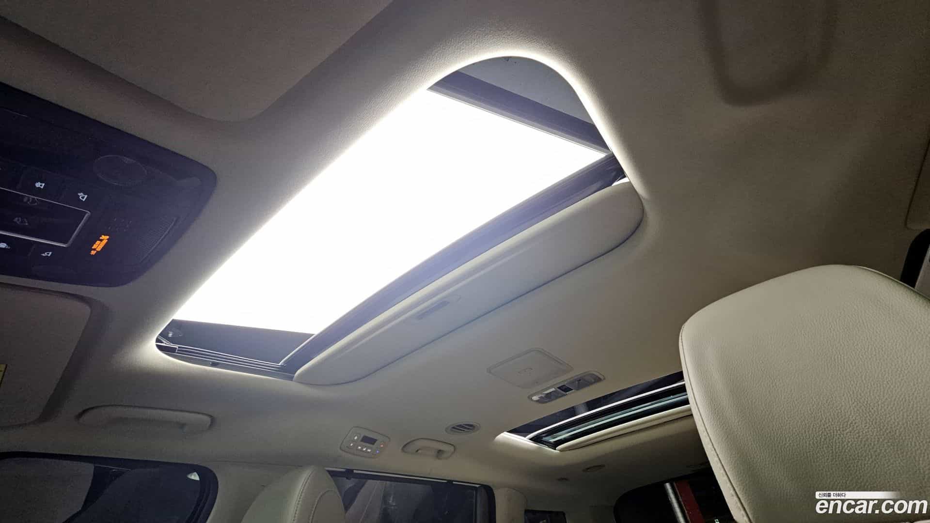 Canival Kia 2023.3-OPTION-023