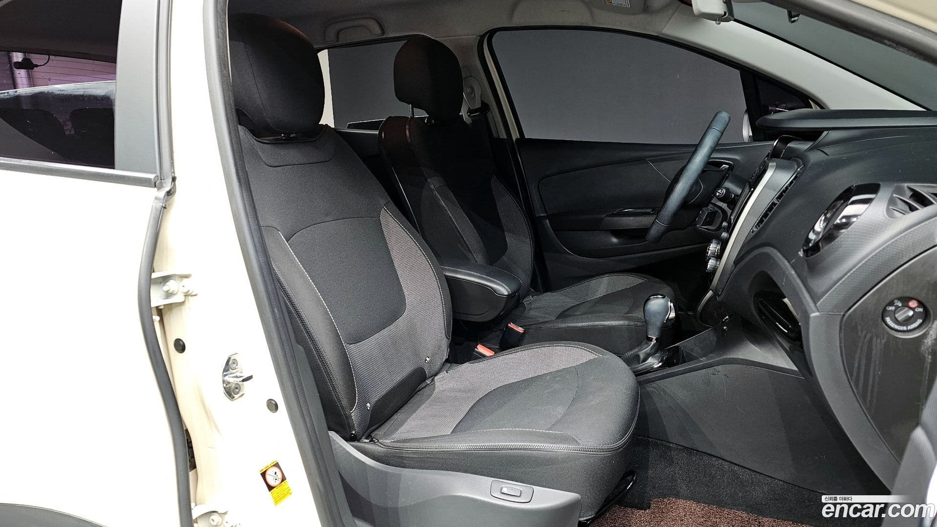 Main__Slider__Photo:QM3 Renault-KoreaSamsung 2016.5-9