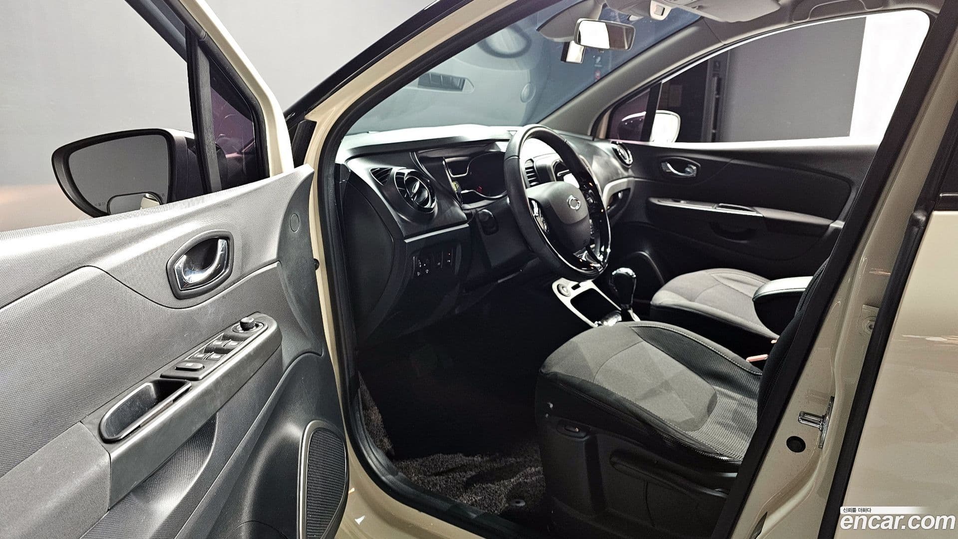 Main__Slider__Photo:QM3 Renault-KoreaSamsung 2016.5-11