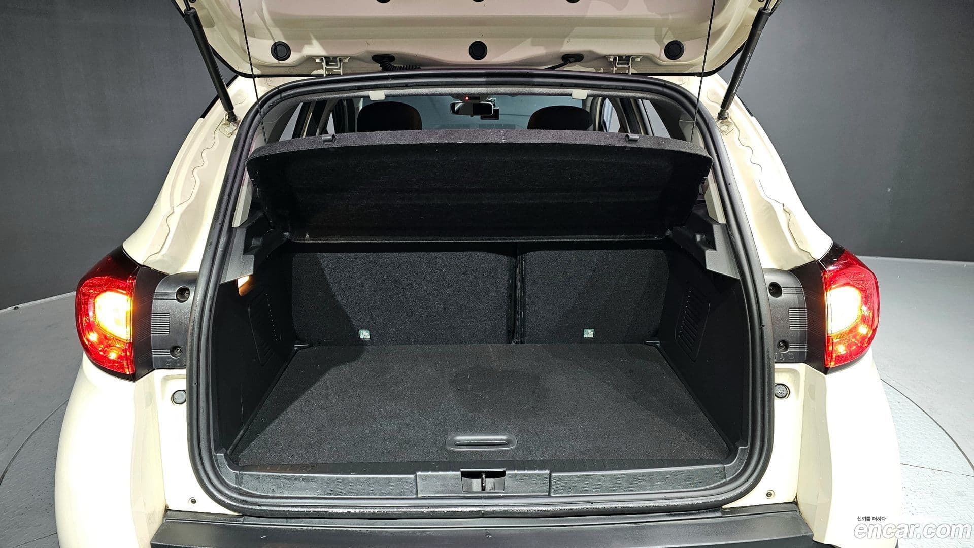 Main__Slider__Photo:QM3 Renault-KoreaSamsung 2016.5-19