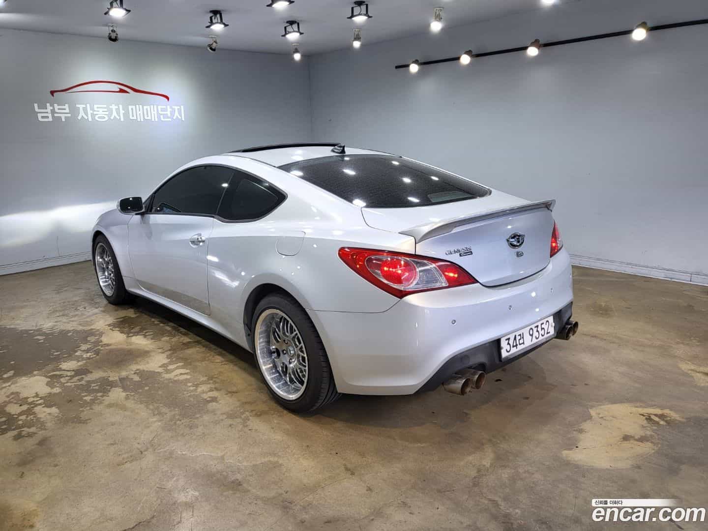 Genesis Hyundai 2008.10-INNER-006