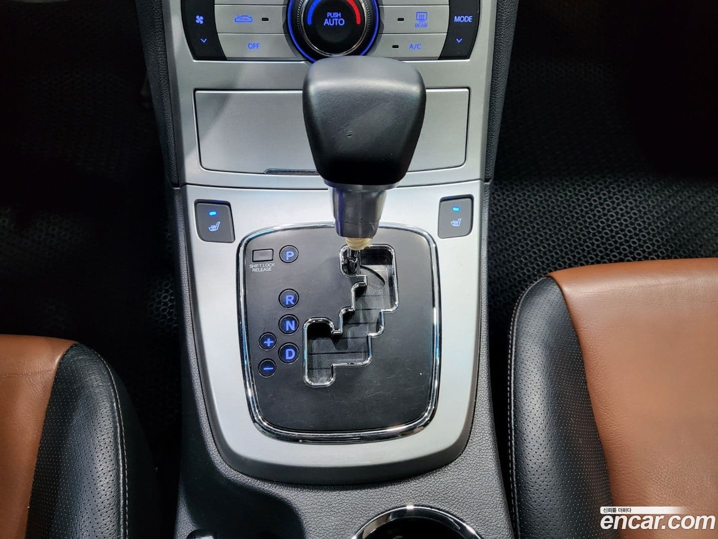 Main__Slider__Photo:Genesis Hyundai 2008.10-8