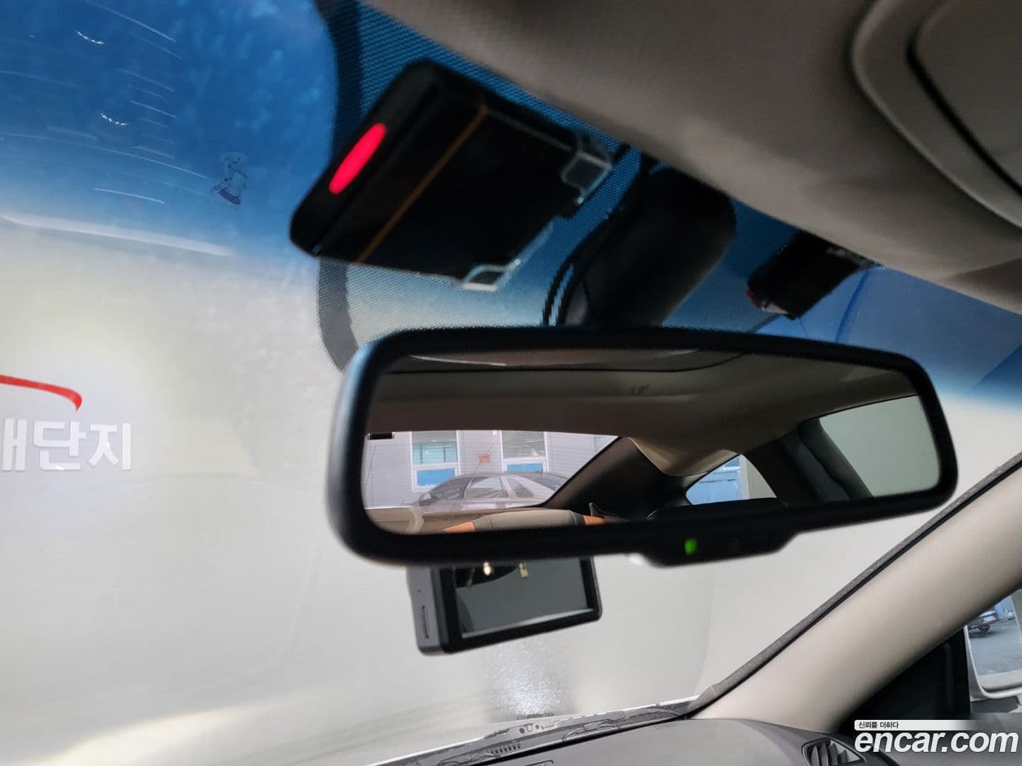 Main__Slider__Photo:Genesis Hyundai 2008.10-15