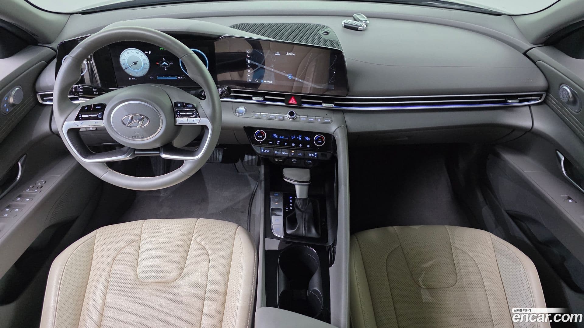 Main__Slider__Photo:AVANTE Hyundai 2022.3-6