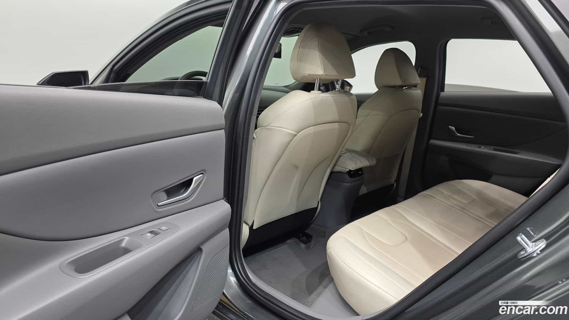 AVANTE Hyundai 2022.3-OPTION-021