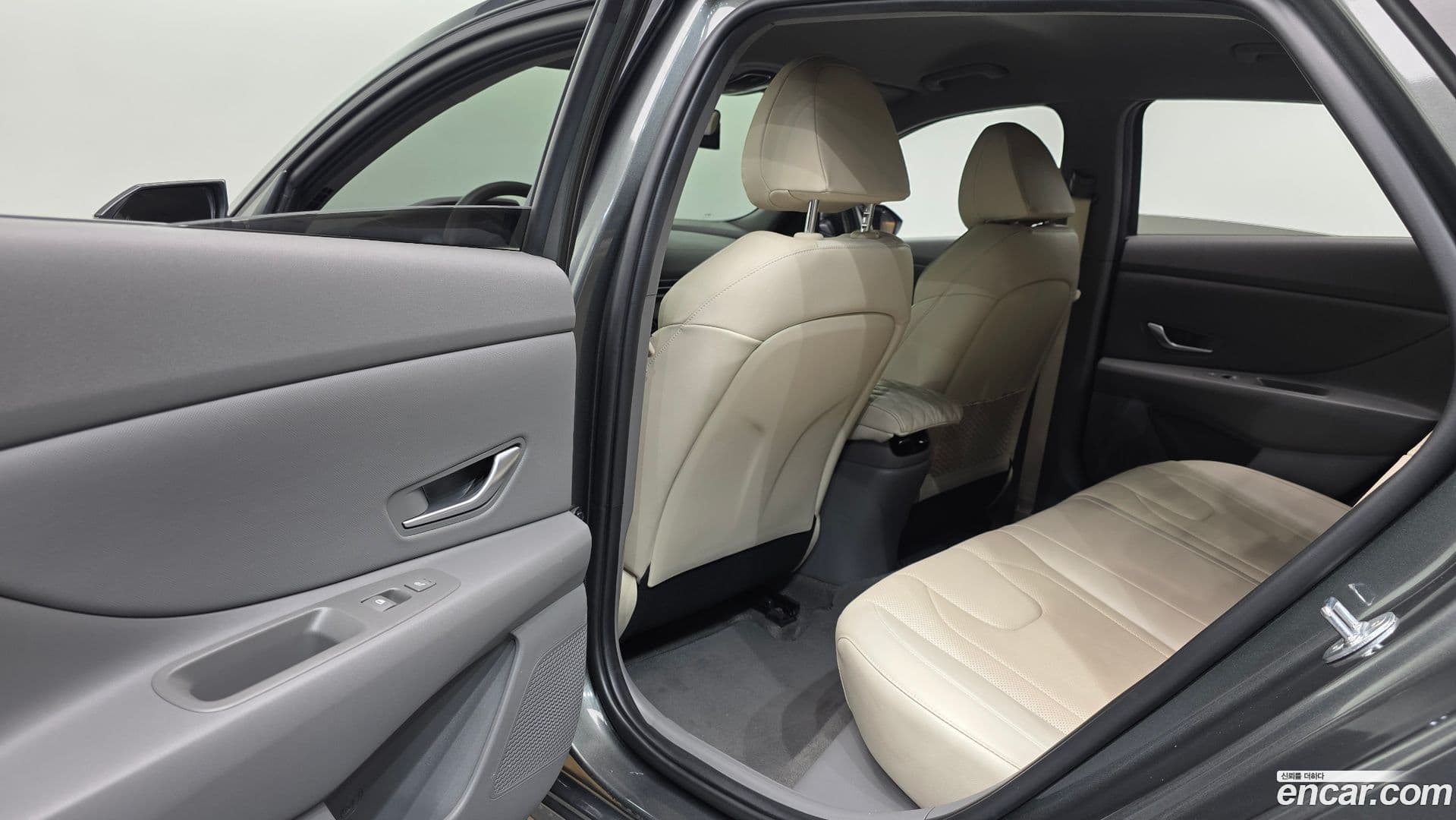 Main__Slider__Photo:AVANTE Hyundai 2022.3-16