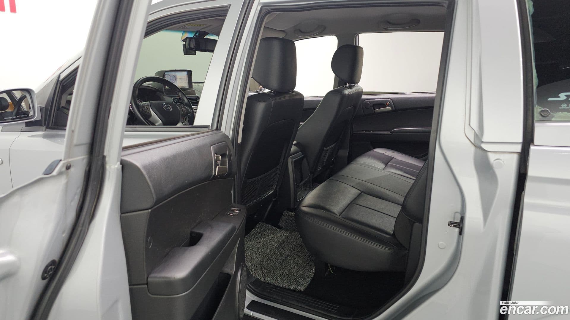 Main__Slider__Photo:KORANDO KG_Mobility_Ssangyong 2016.8-18