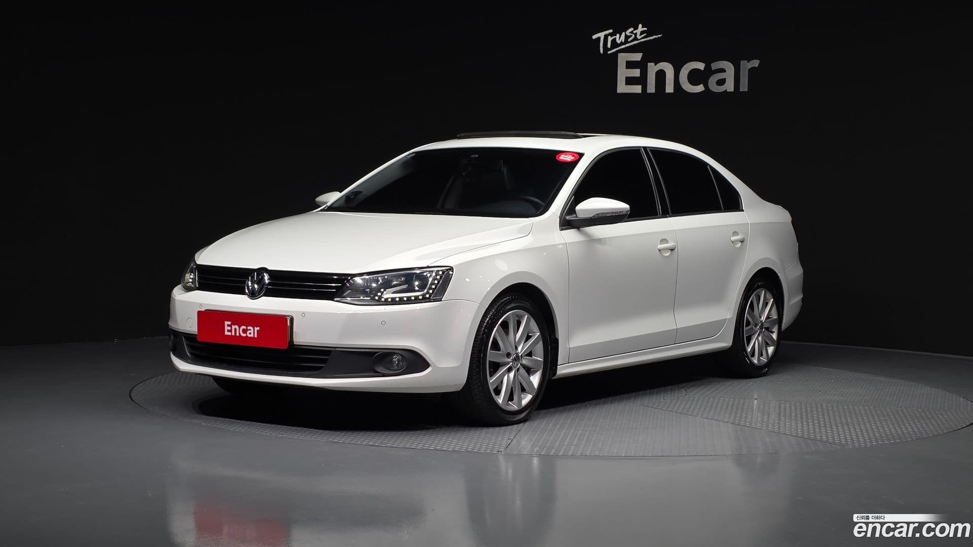 Main__Slider__Photo:Jetta Volkswagen 2014.6-0
