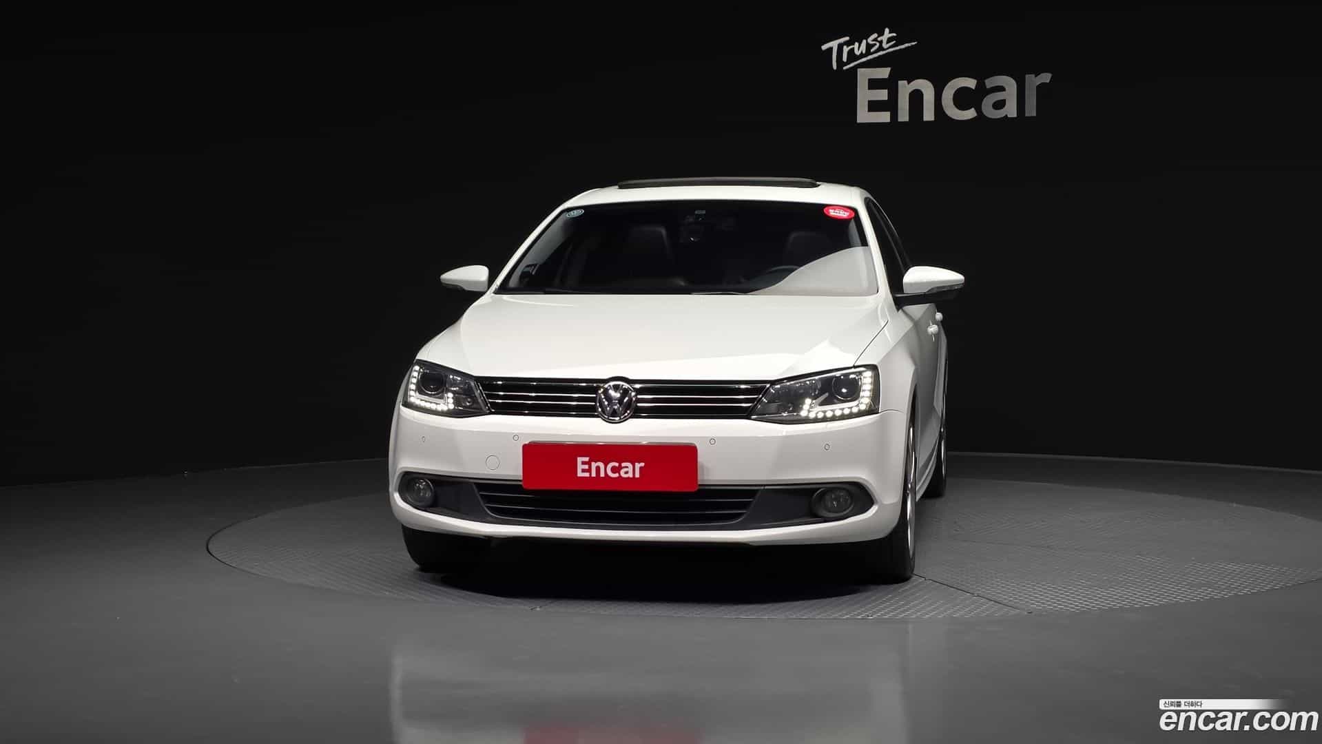 Jetta Volkswagen 2014.6-OUTER-003