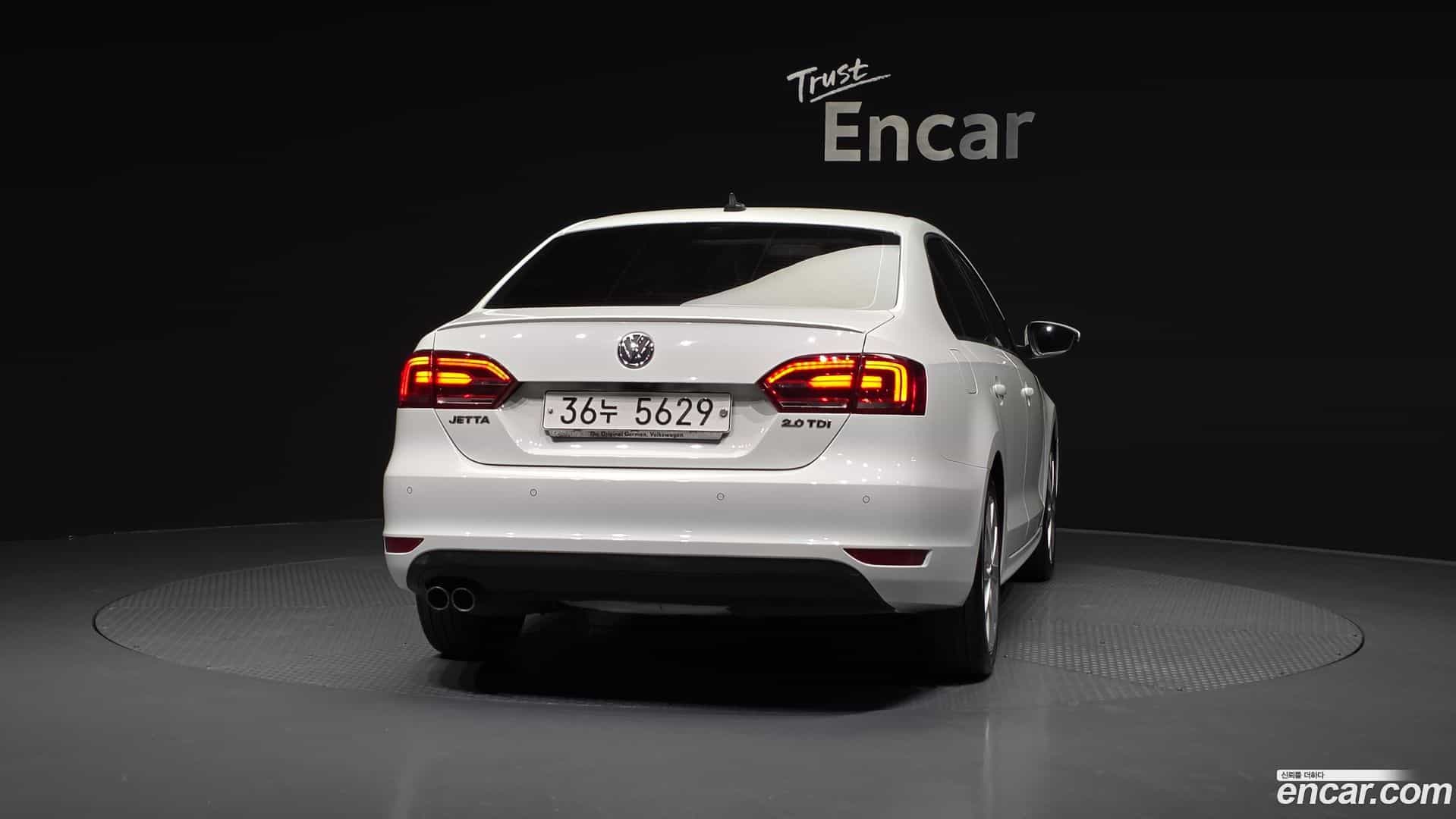 Jetta Volkswagen 2014.6-OUTER-004