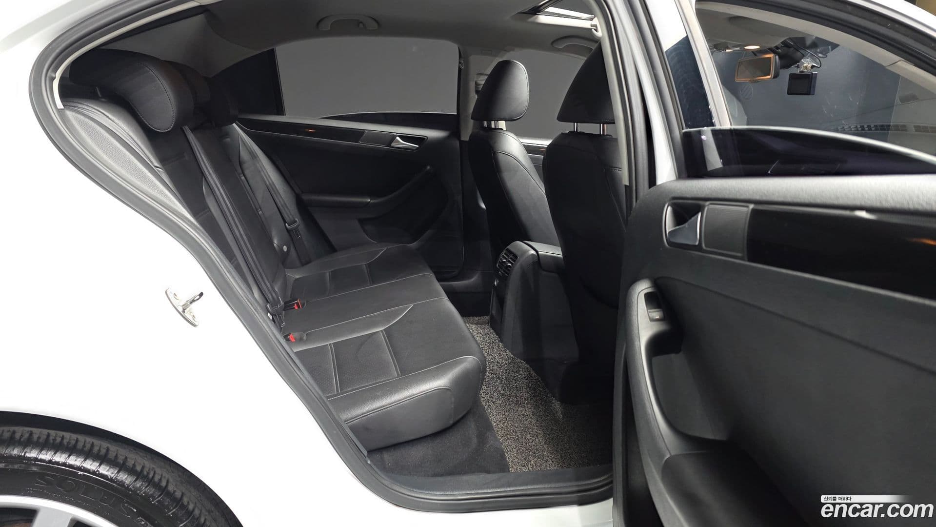 Main__Slider__Photo:Jetta Volkswagen 2014.6-11