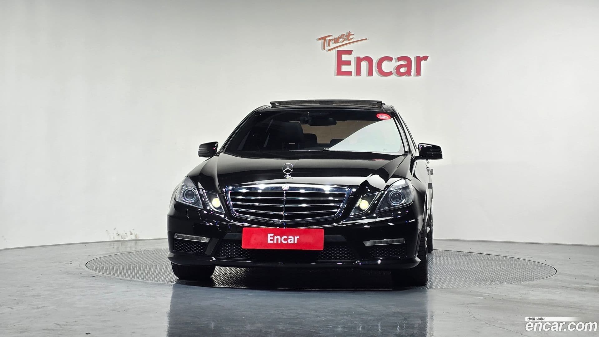 Main__Slider__Photo:E-Class Mercedes-Benz 2009.11-2