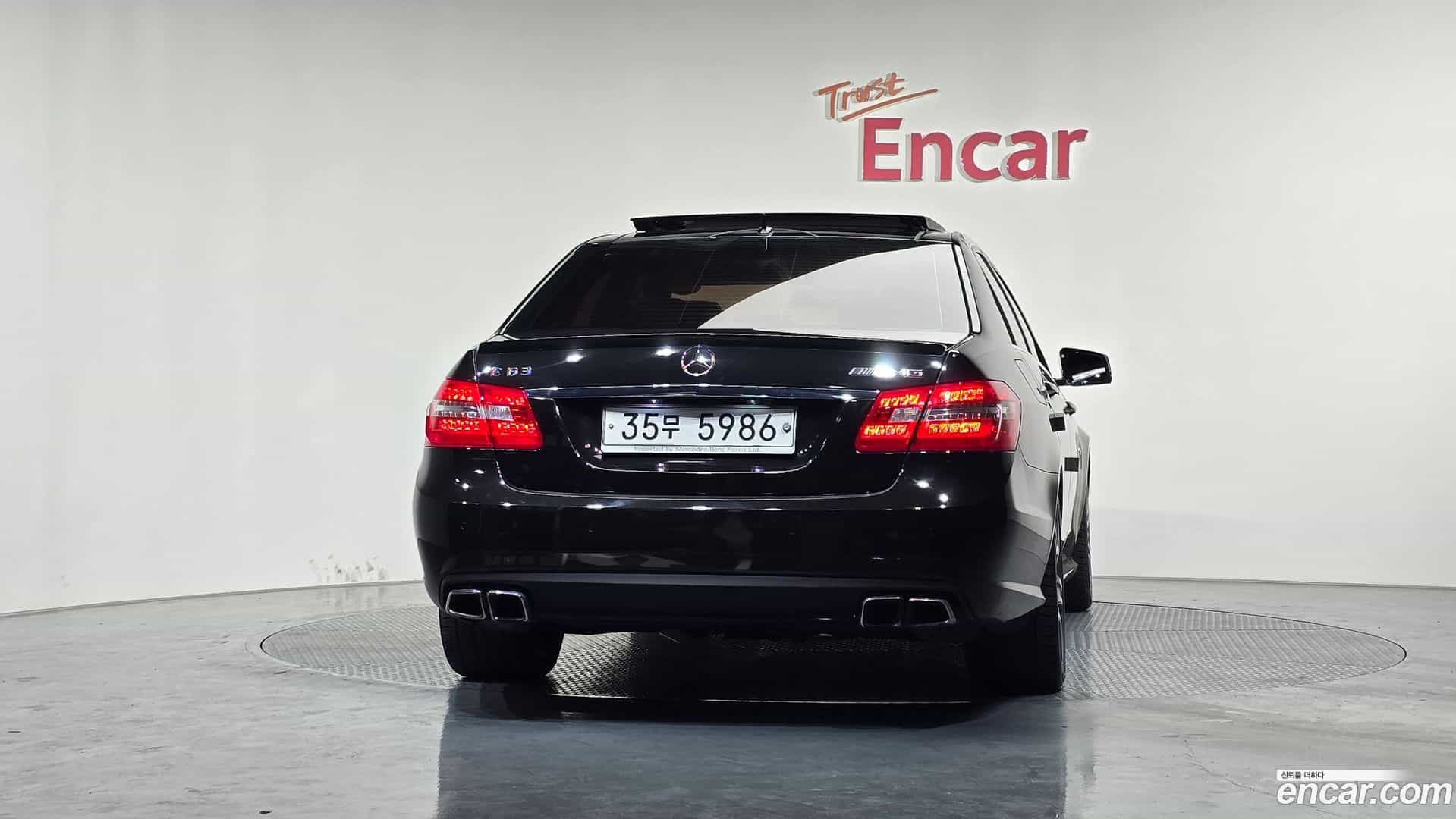 E-Class Mercedes-Benz 2009.11-OUTER-004